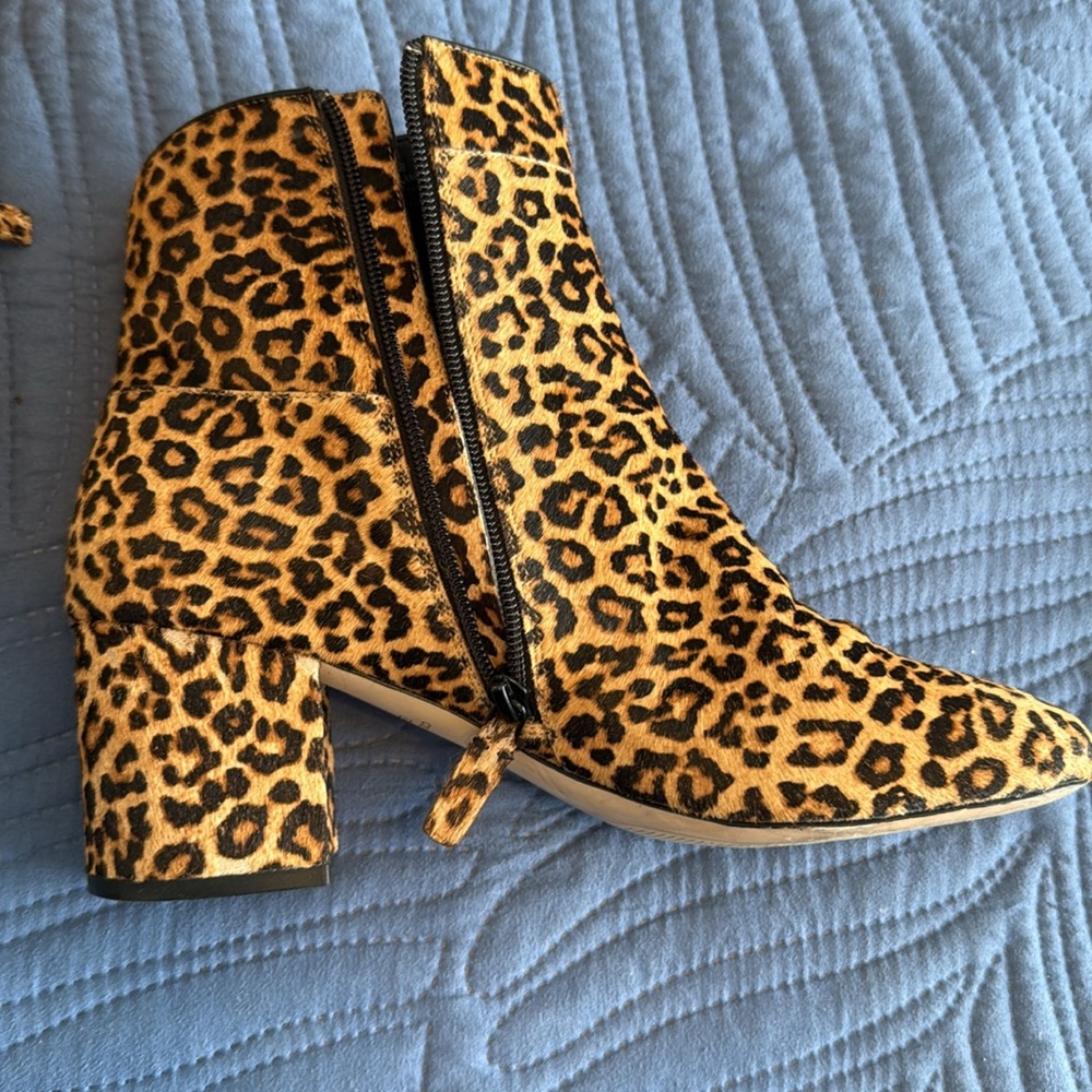 Womans Cole Haan Bootie - Picture 6 of 7